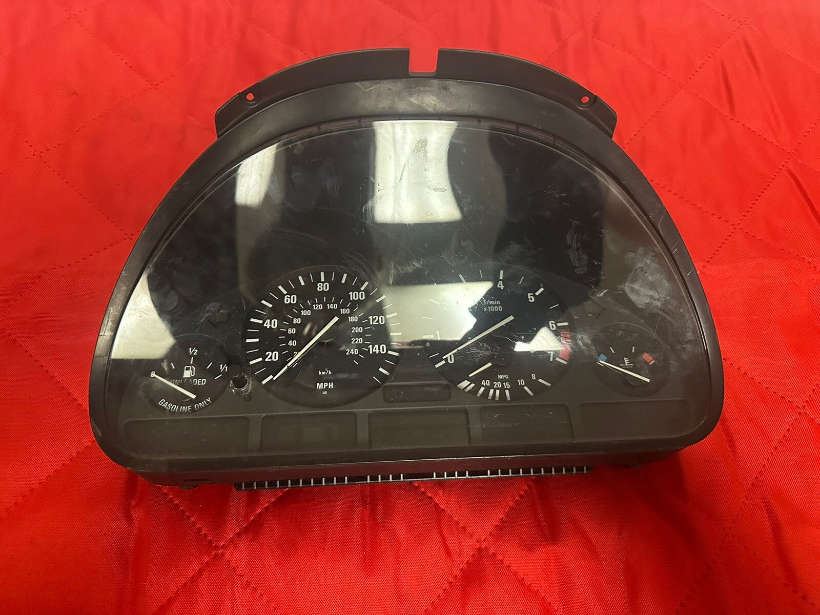 97-03 BMW E39 5 SERIES  INSTRUMENT CLUSTER SPEEDOMETER 6903798 AT 193K MILES