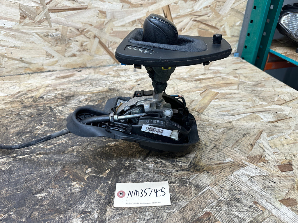 BMW 04-13 E90 3 SERIES AUTOMATIC TRANSMISSON GEAR SHIFTER/SELECTOR OEM 7563656