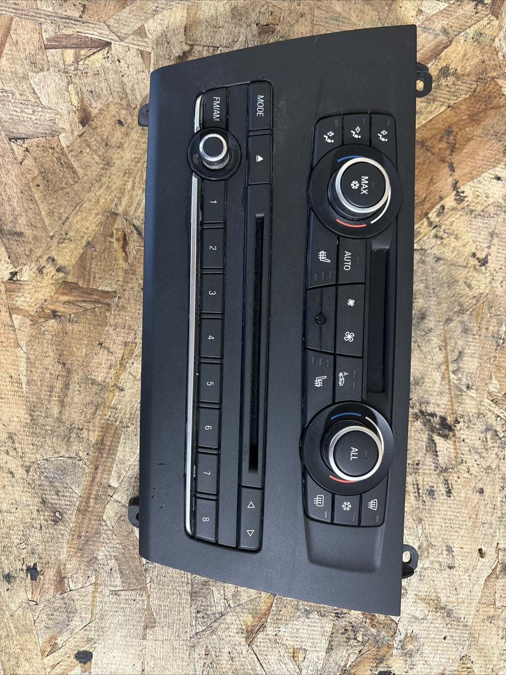 2011-2012 BMW X3 3.0L - Front AC Climate Control / Stereo / CD UNIT 9259616