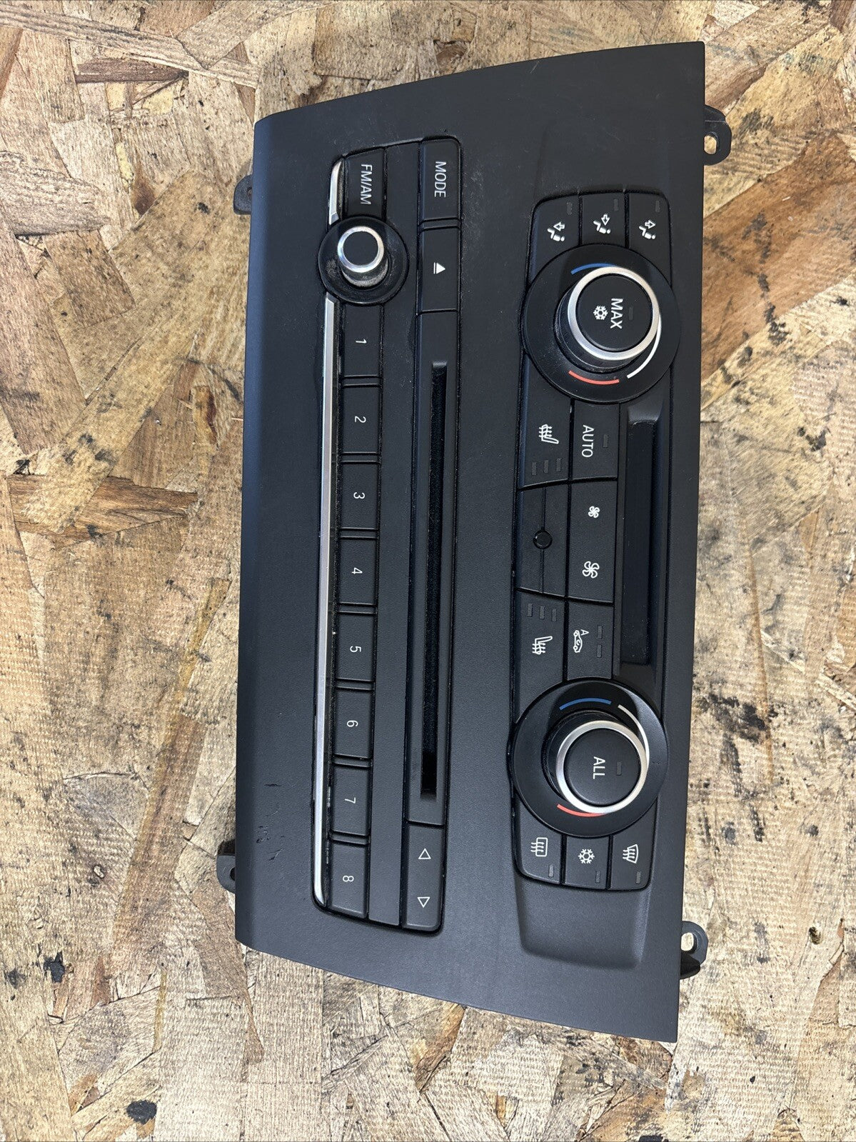 2011-2012 BMW X3 3.0L - Front AC Climate Control / Stereo / CD UNIT 9259616