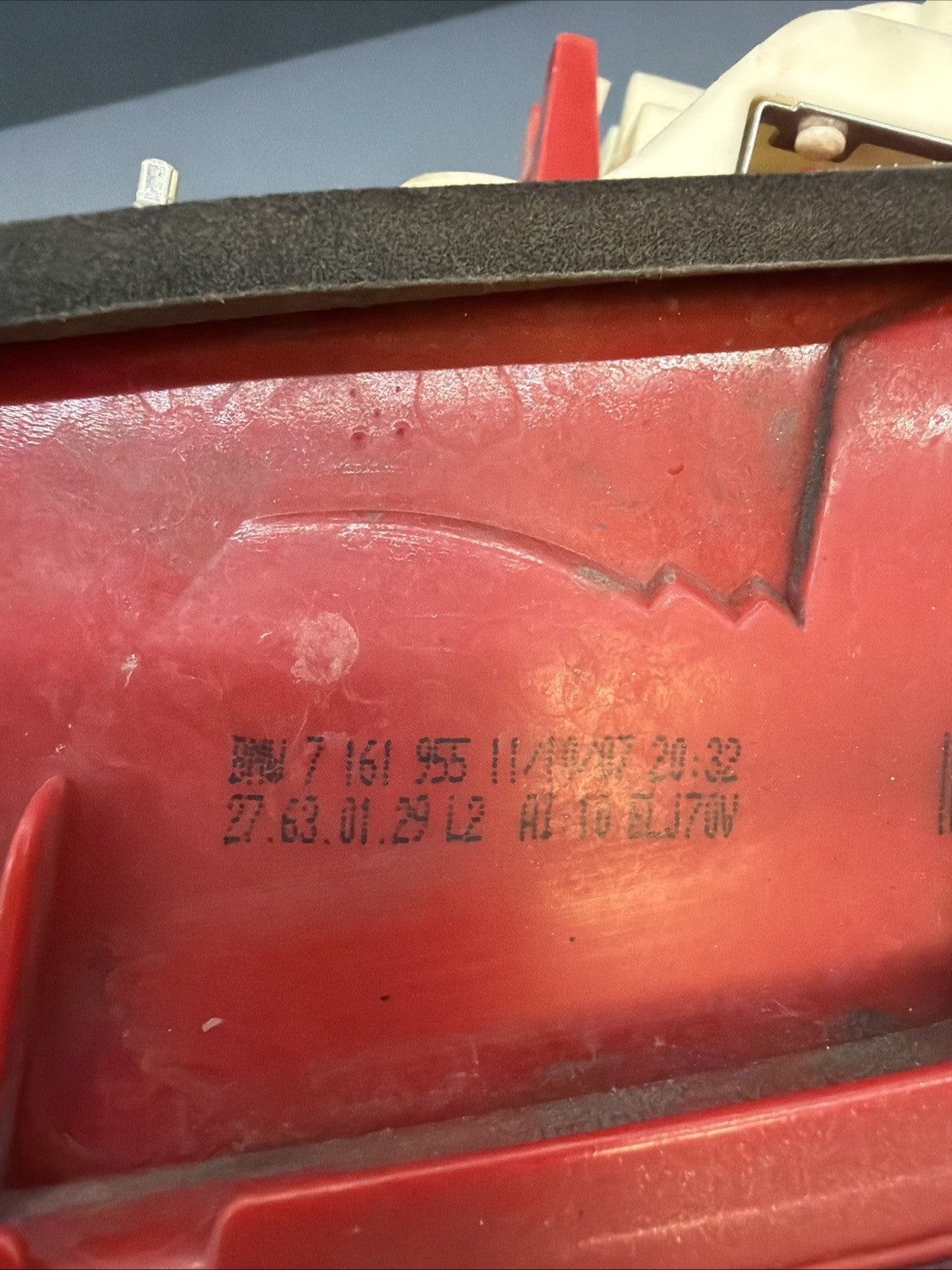 06-08 BMW E90 325i 330i 328i 335i Sedan Left Rear Tail Light Lamp 7161955 PRELCI