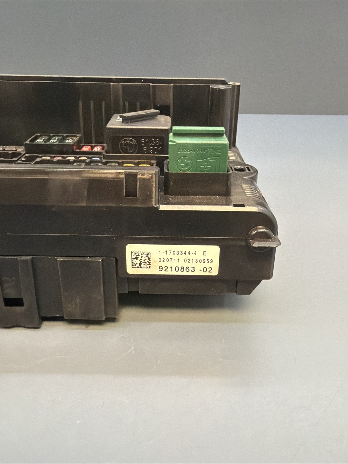 2011-2013 BMW X3 3.0L INTERIOR CABIN FUSE BOX JUNCTION BLOCK OEM 9210863