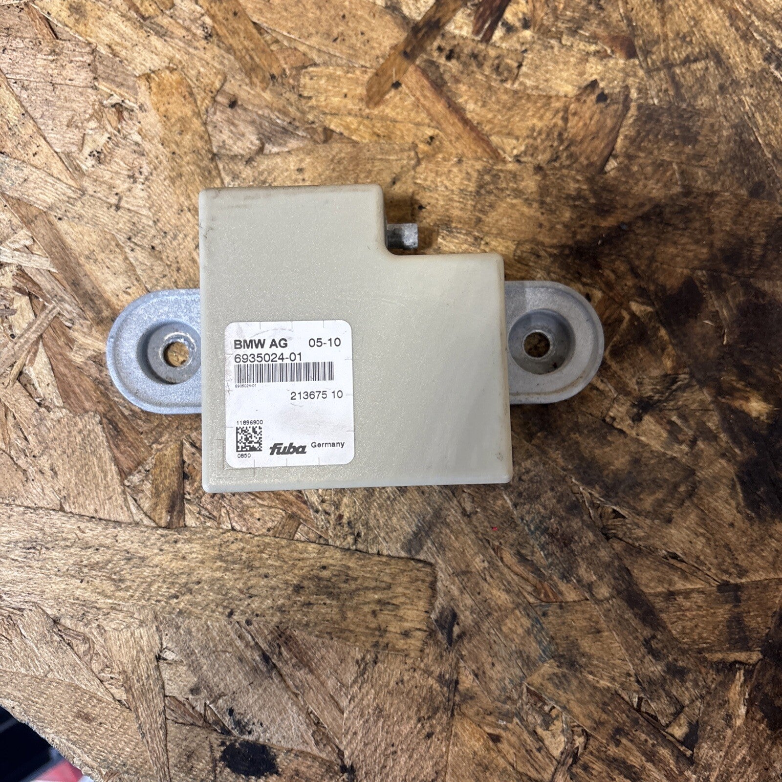 2011 BMW 135i Backup Antenna Module 6935024 E88