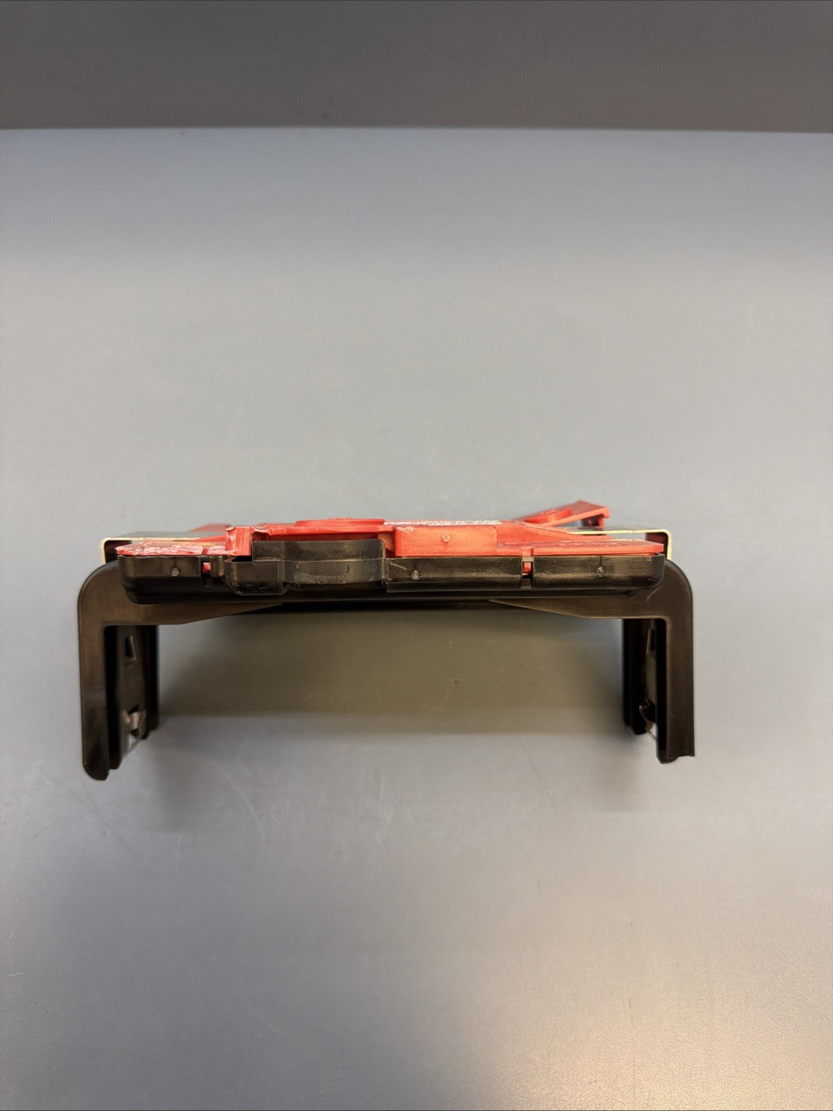 BMW X1 E81 E82 E84 E87 E88 E90 E91 E92 Power Distribution Box Fuse Unit 6942912