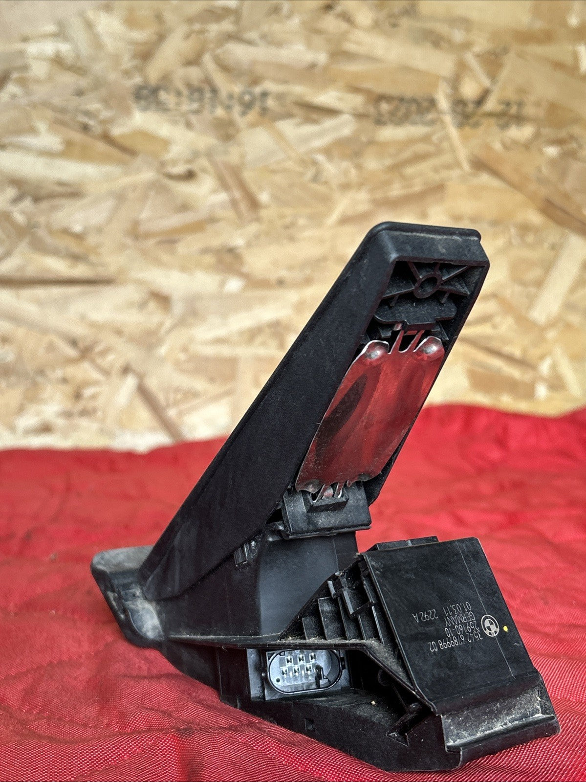 06-13 BMW E90 E92 E93 328i 335i X3 Automatic GAS ACCELERATION PEDAL 6789998