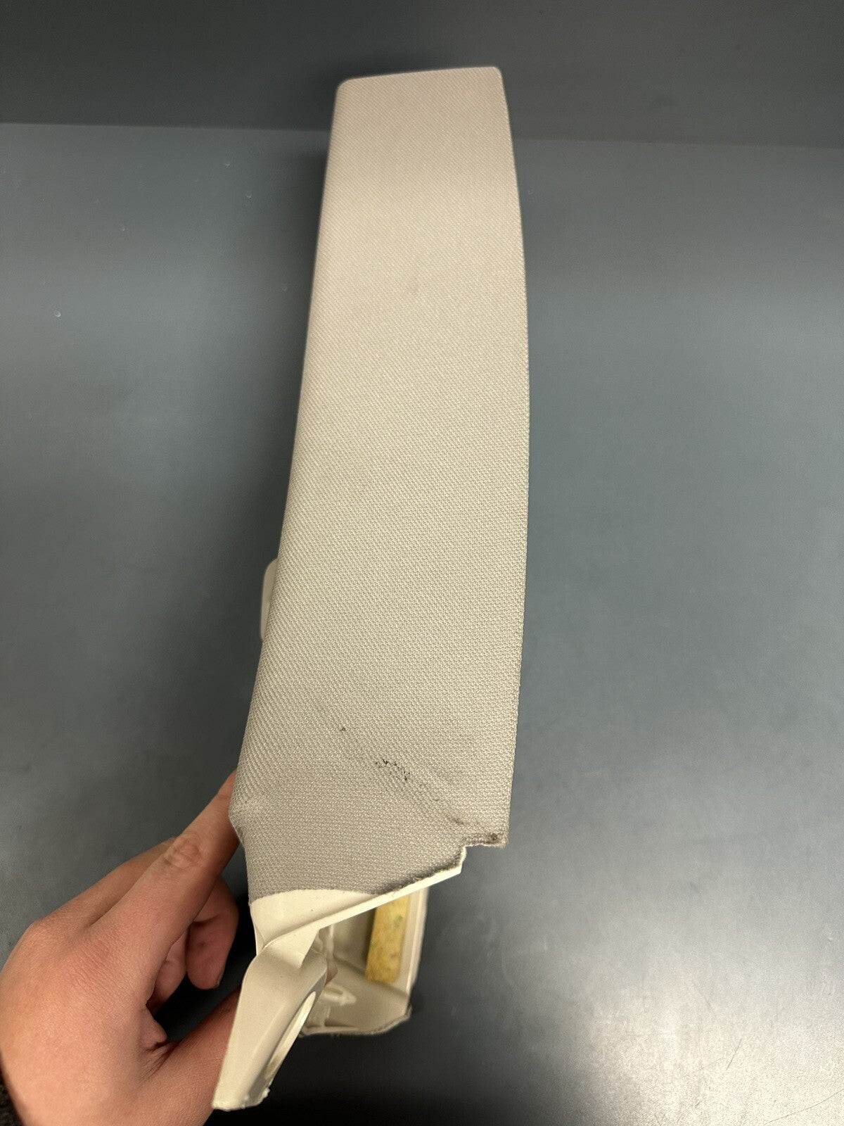 BMW E92 RIGHT PASS SIDE B PILLAR MIDDLE POST COVER TRIM PANEL OEM GRAY 7117470
