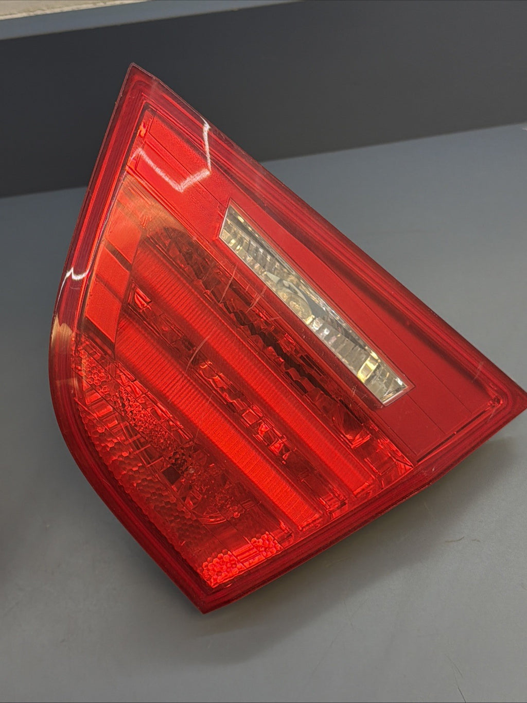 09-11 BMW E90 M3 335 328 Left And Right Inner Trunk Tail Light  7289427 7289428