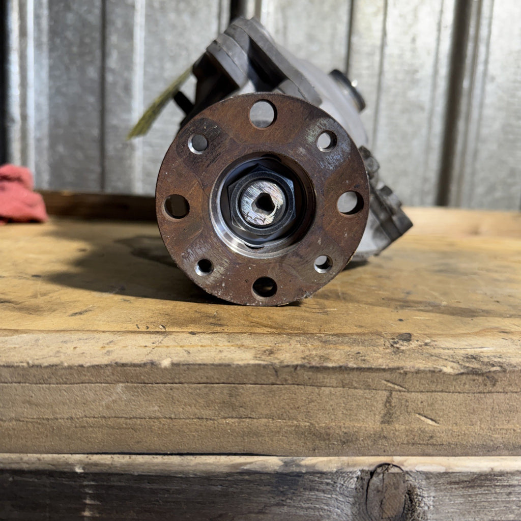 Front Differential Carrier Final Drive 3.91  AWD Diff OEM BMW E90 328XI 7533567