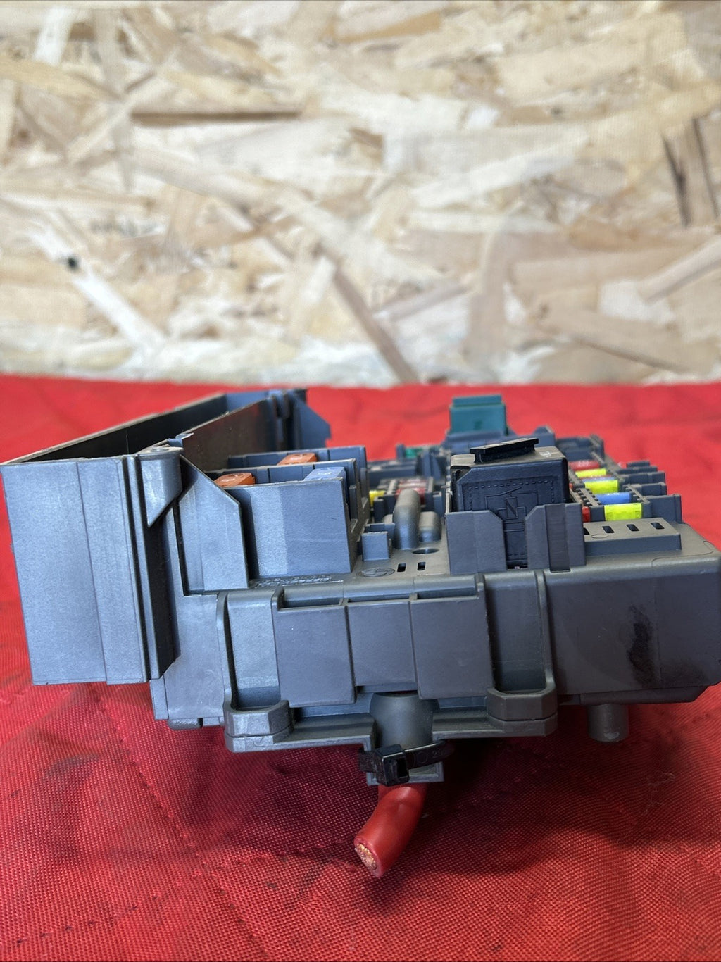 BMW 1 3 X1 Series E90 E91 E84 E87 Fuse Box Front Power Distribution 9119444