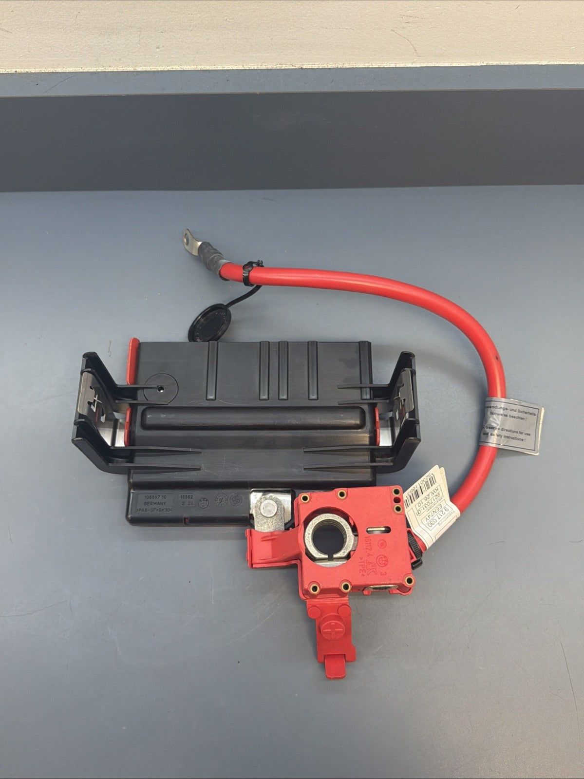 06-13 BMW E90 E92 E93 REAR BATTERY FUSE POWER JUNCTION BOX 6942912 W POS CABLE