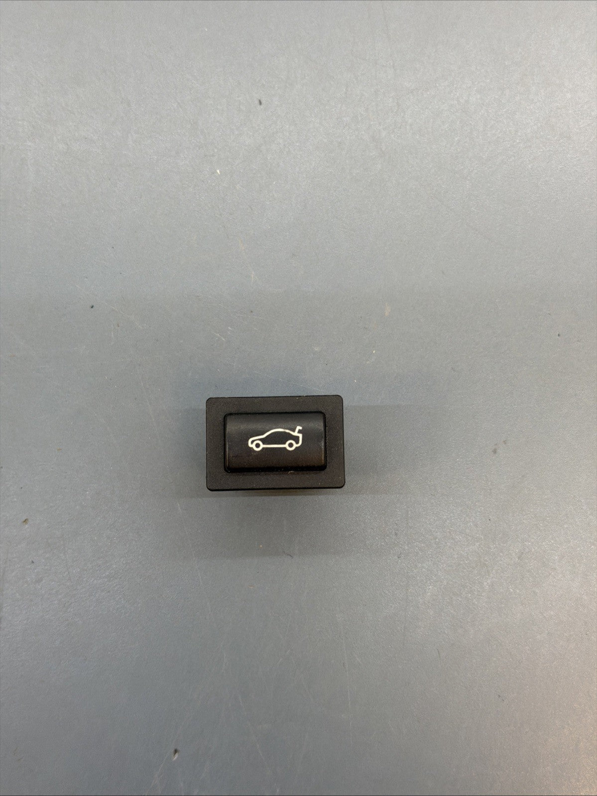 2004-2013 BMW 3-SERIES 5-SERIES Trunk Release Unlock Switch Button 6921846OEM