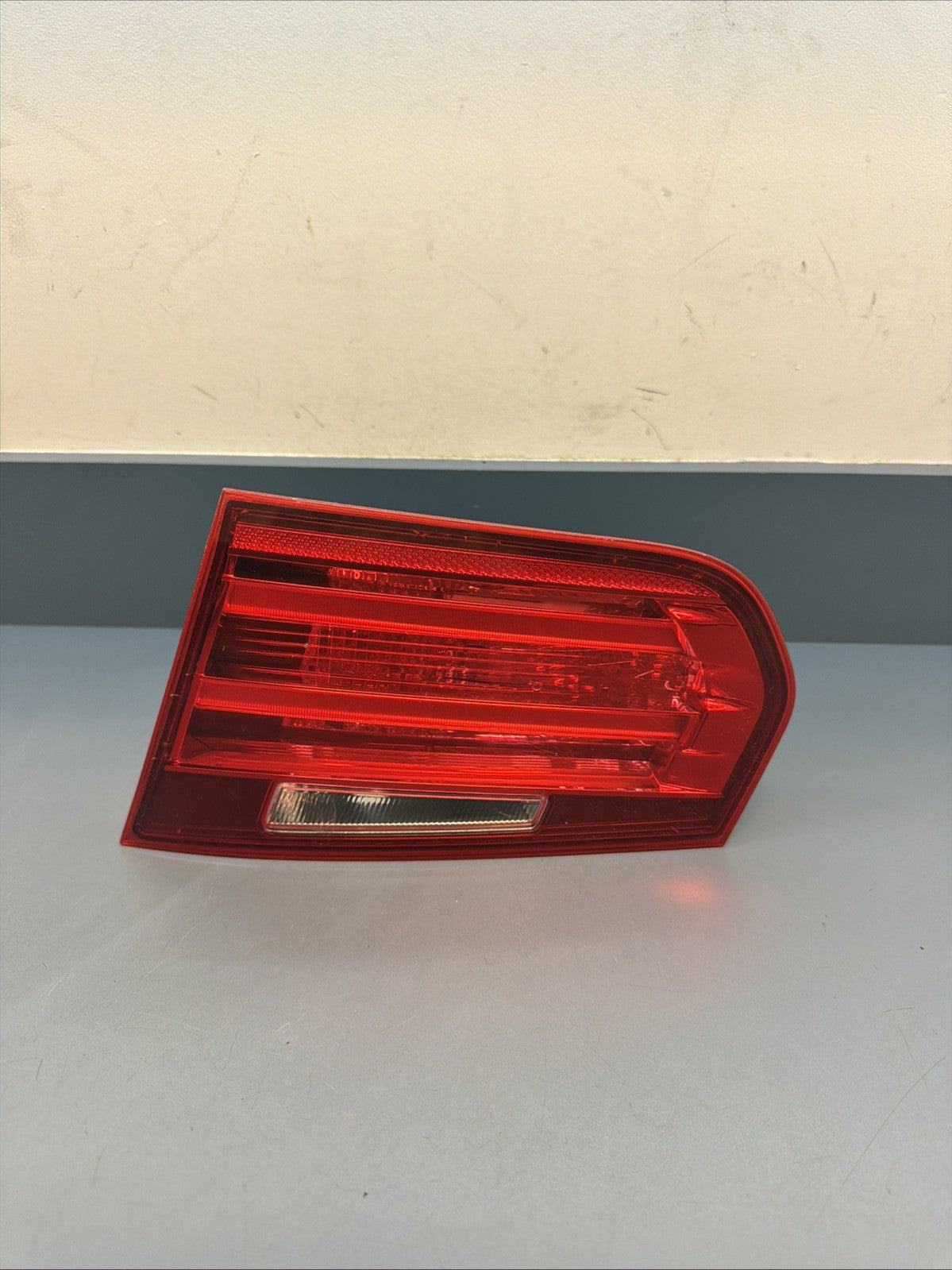 12-15 BMW 328i F30 F31 REAR RIGHT PASSENGER TRUNK TAILGATE LIGHT OEM 7371112
