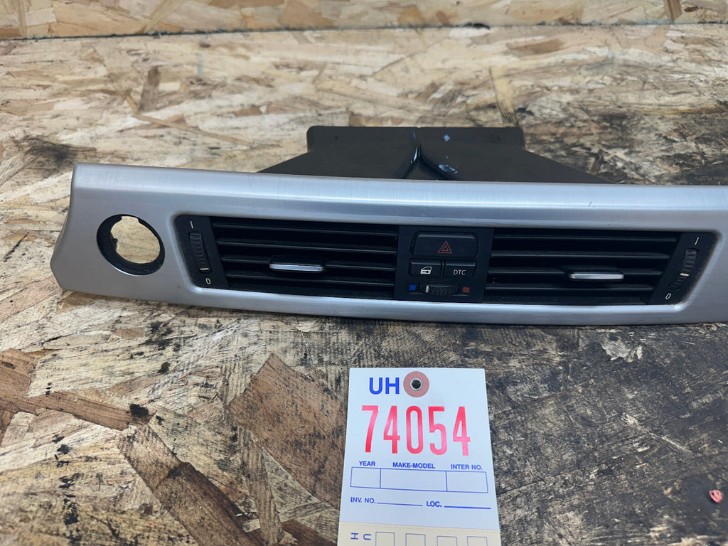 BMW 05-13 E90 3 SERIES RIGHT DASH VENT TRIM ALUMINUM OEM 9147391