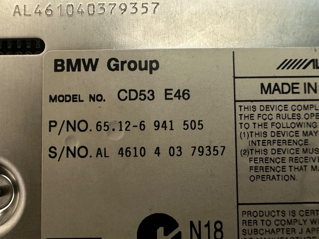 BMW E46 CENTER CONSOLE CD/RADIO STEREO RADIO PLAYER OEM BMW 6941505