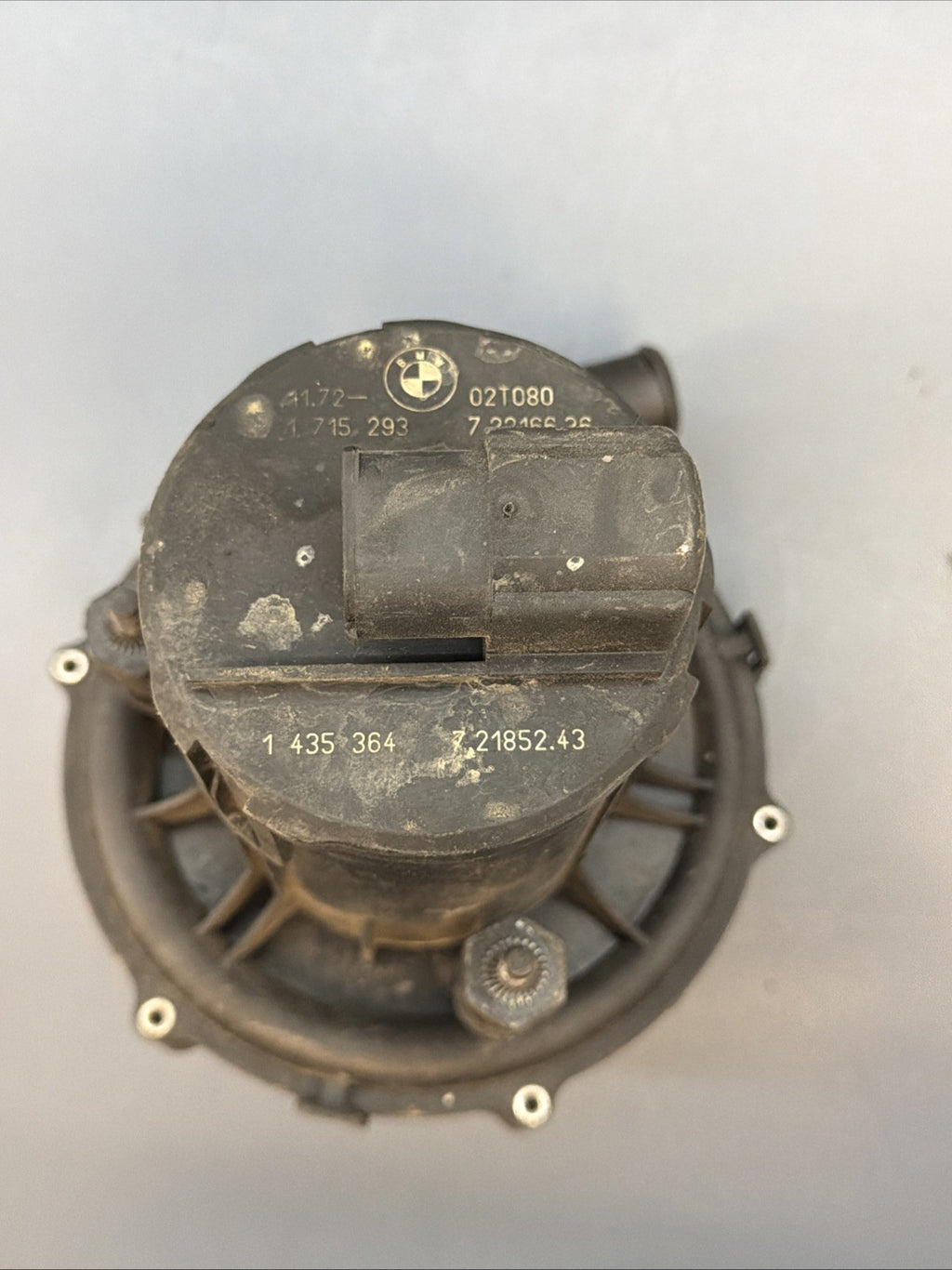 BMW 1999-2006 E46 EMISSION AIR INJECTION SMOG PUMP 1435364