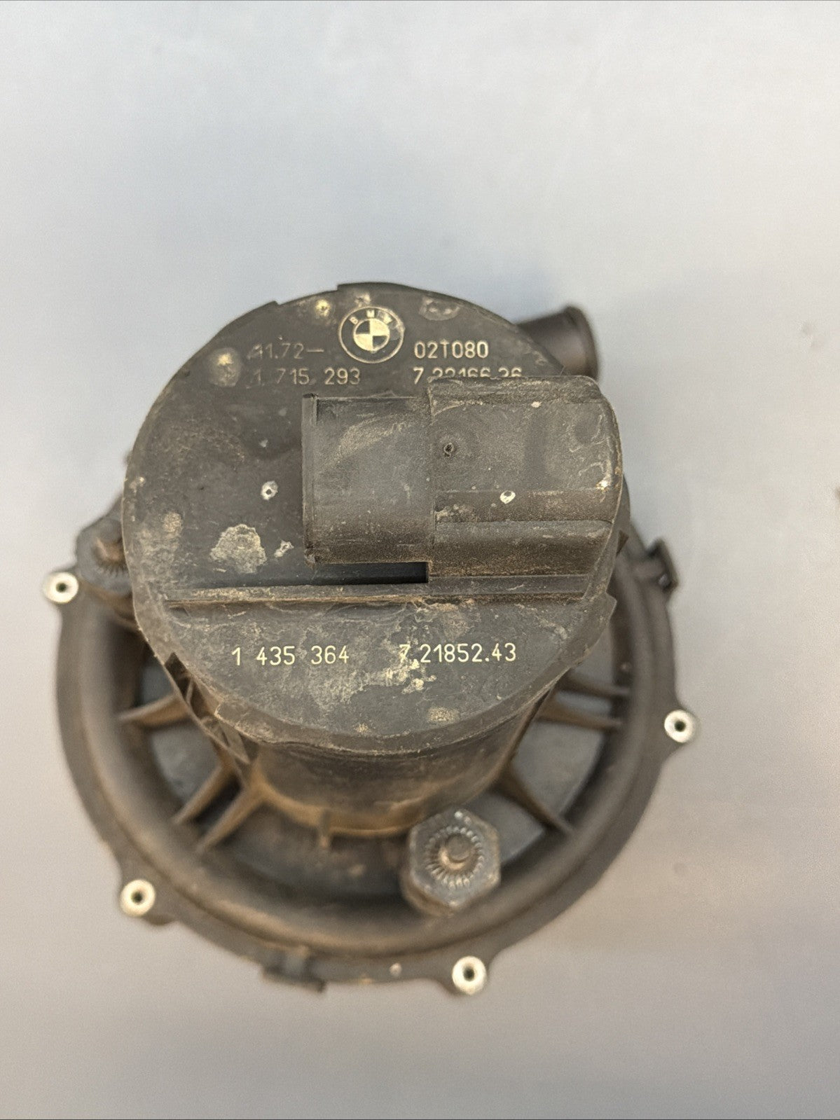 BMW 1999-2006 E46 EMISSION AIR INJECTION SMOG PUMP 1435364