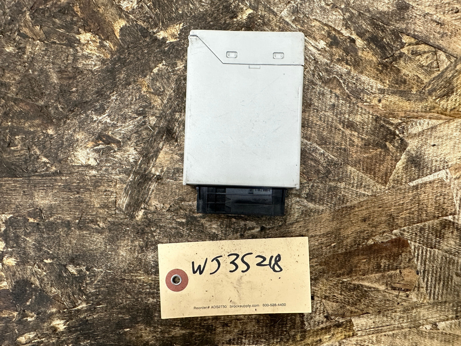 BMW 2003-2010 F83 X3 TIRE PRESSURE CONTROL MODULE TPMS OEM 6782802