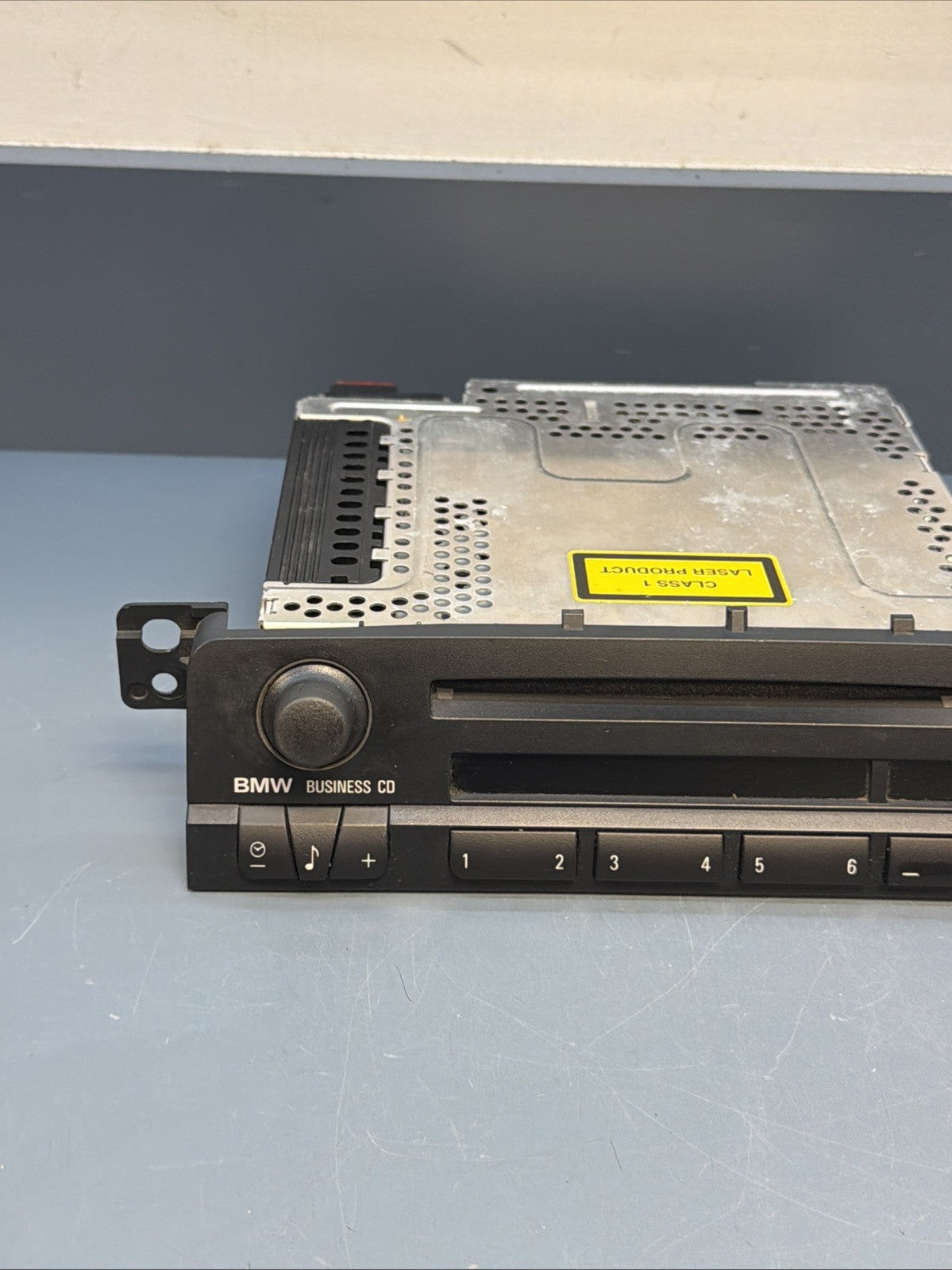 99-06 BMW E46 PROFESSIONAL BUSINESS CD AM FM TUNER PLAYER UNIT OEM 6943429