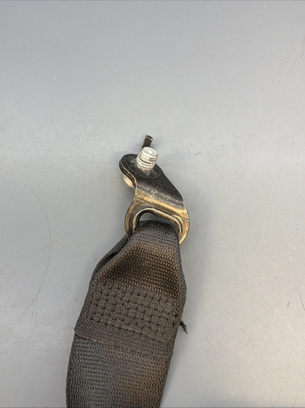 BMW F30 F31 F34 FRONT PASSANGER SEAT BELT RETRACTOR OEM 34107541D