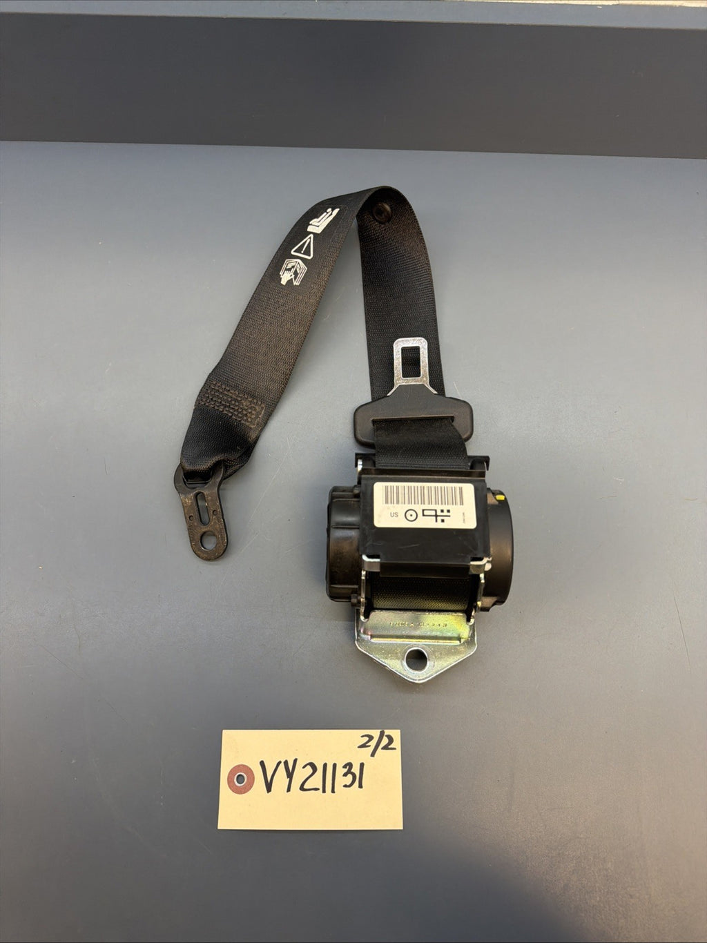 OEM Rear Right Or Left Seatbelt FOR 2012 2013 2014 2015 BMW X1 E84 608201000D