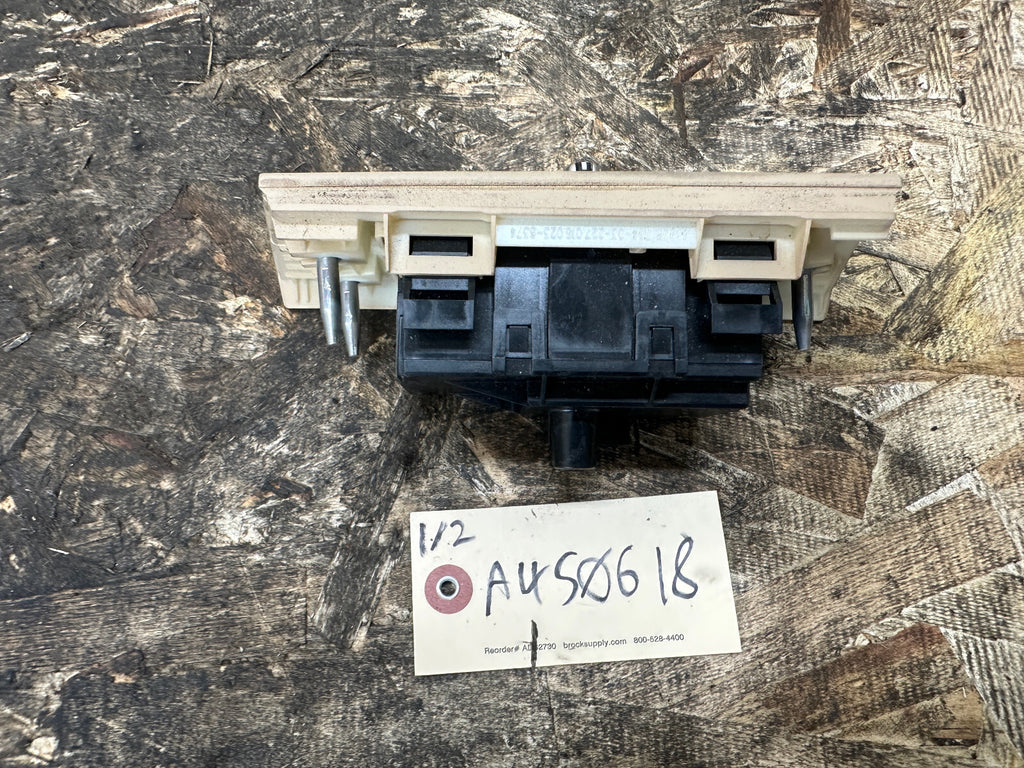 BMW 06-12 E90 HEADLIGHT FOG LIGHT CONTROL SWITCHES W TAN TRIM OEM 9169398