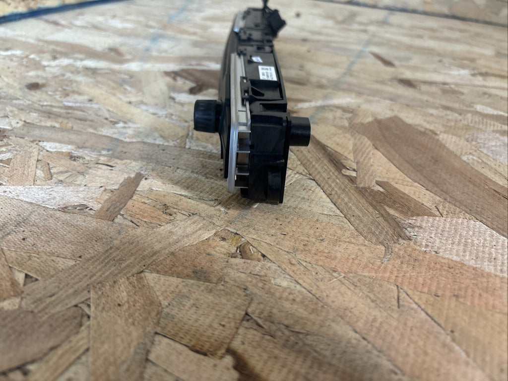 12 13 14 15 16 BMW 320 SERIES Radio CONTROL 9323555