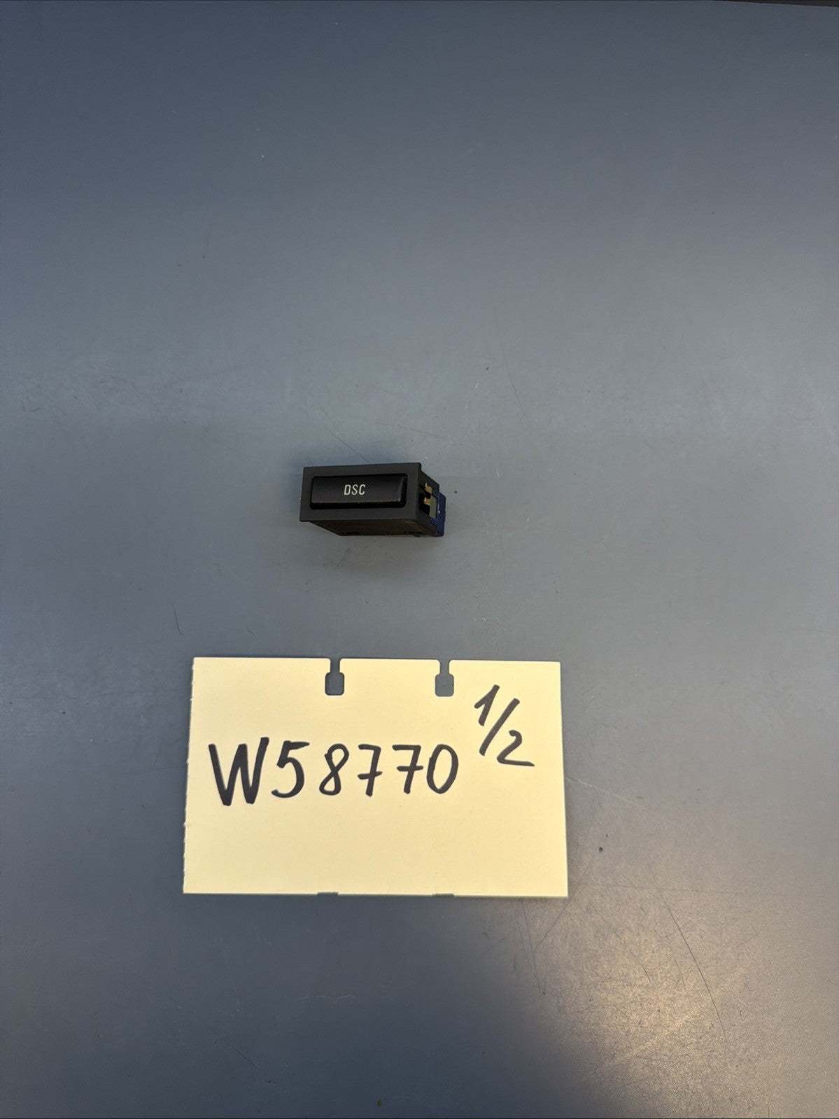 95-01 BMW E38 E39 740iL 540i DSC switch button traction control 8363695 OEM
