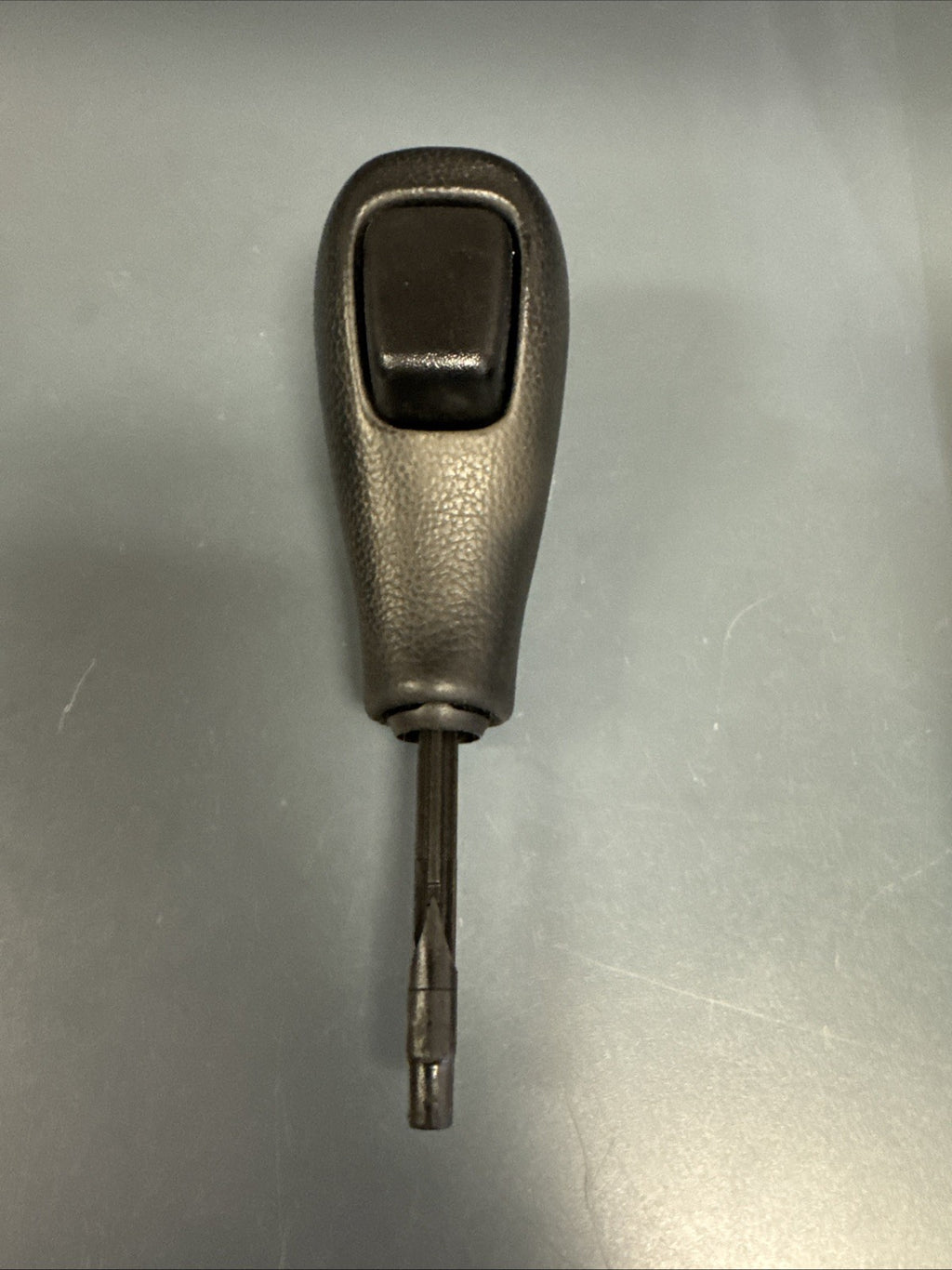 BMW E82 1 SERIES AUTOMATIC SHIFTER GEAR SELECTOR BOOT BLACK OEM 7078567