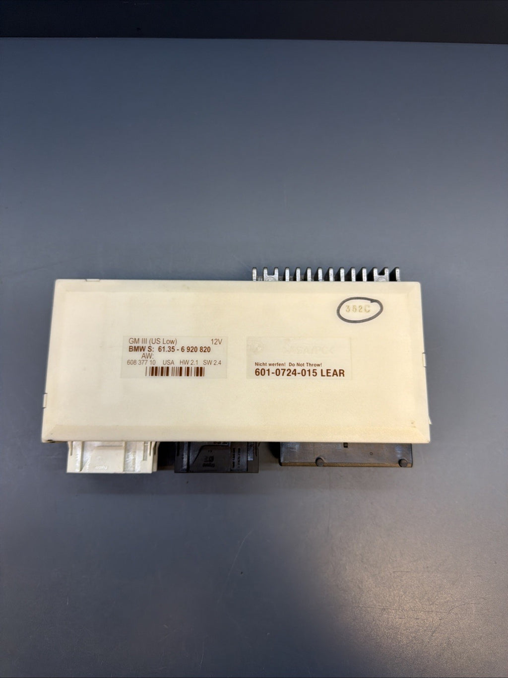 99-03 BMW E38 E39 540i 525i 530i BODY CONTROL MODULE GM III BCM 6135 6920820