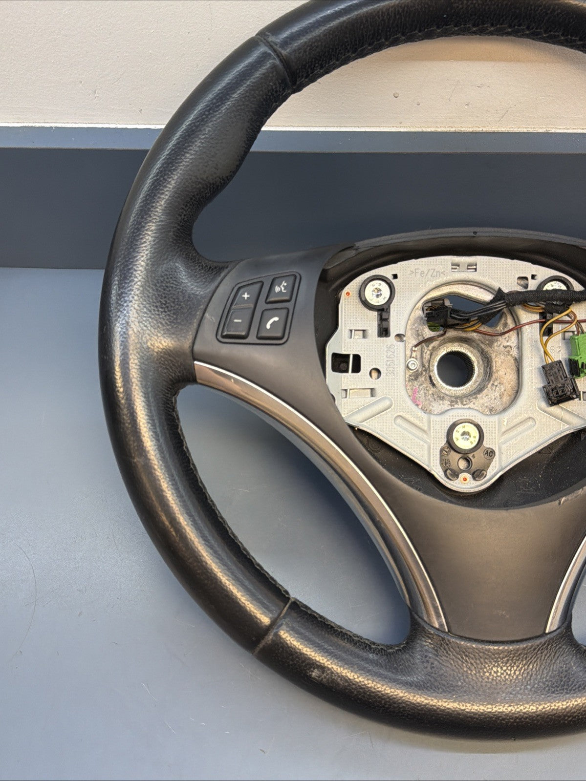 07-10 BMW 328i E90 E91 E92 Steering Wheel w/ Multifunctional Switch 6769894 OEM