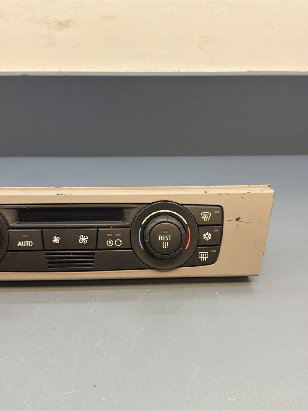 06-11 BMW E90 E91 3-SERIES CLIMATE CONTROL A/C HEATER CONTROL UNIT GRAY 6983944
