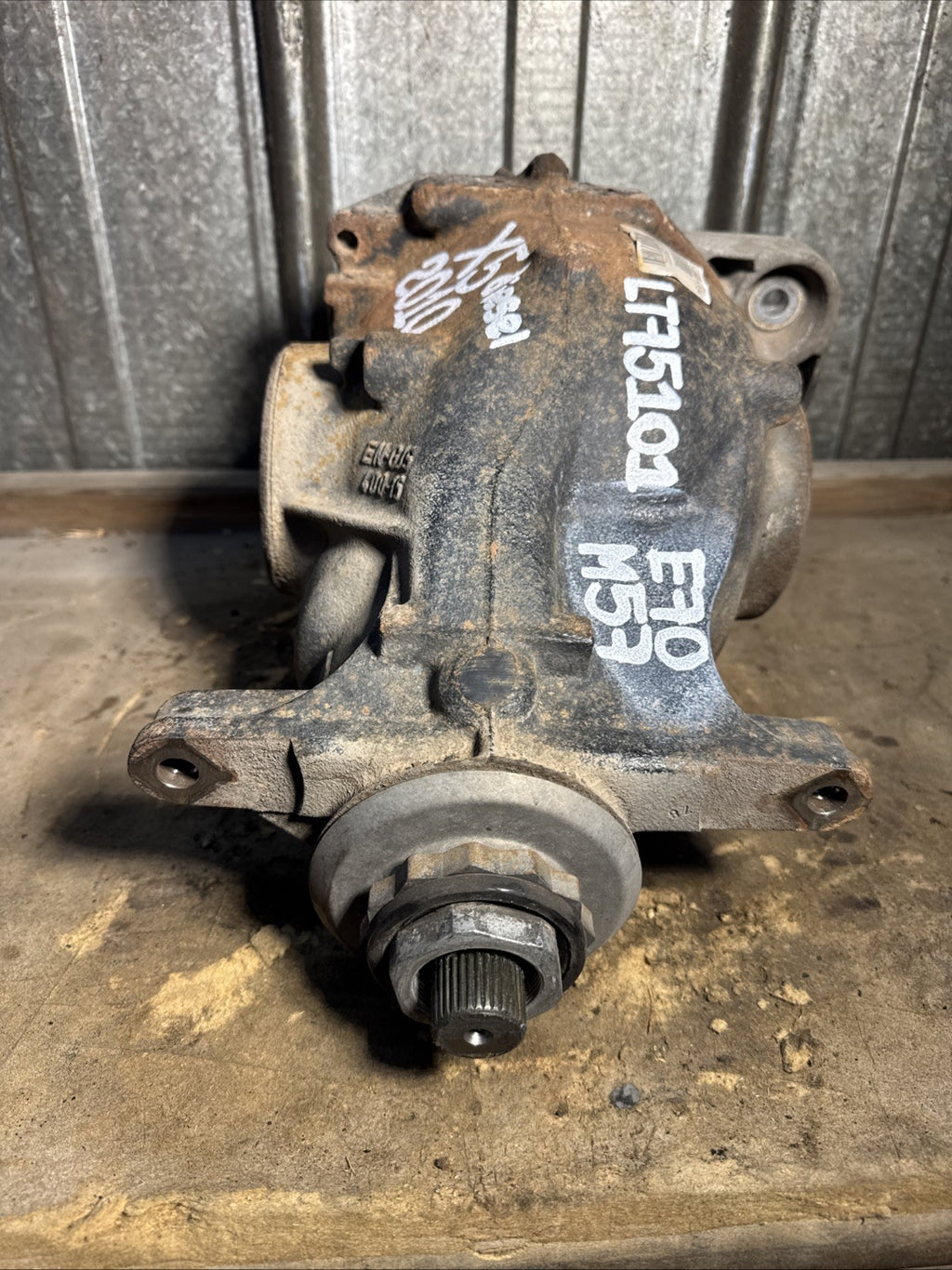 BMW REAR DIFFERENTIAL X5D M57 E70 DIESEL  AUTOMATIC FINAL DRIVE 3.64 7552523