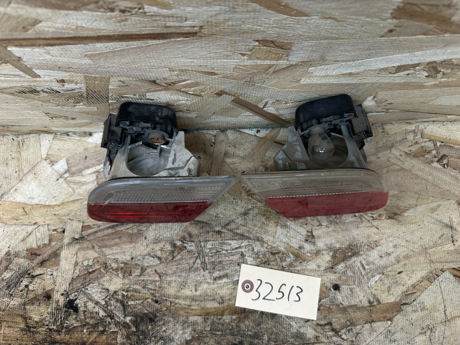 BMW 99-02 E46 PRE LCI INNER TRUNK TAIL LIGHT SET 1 OEM 1 AFTERMARKET 084441302