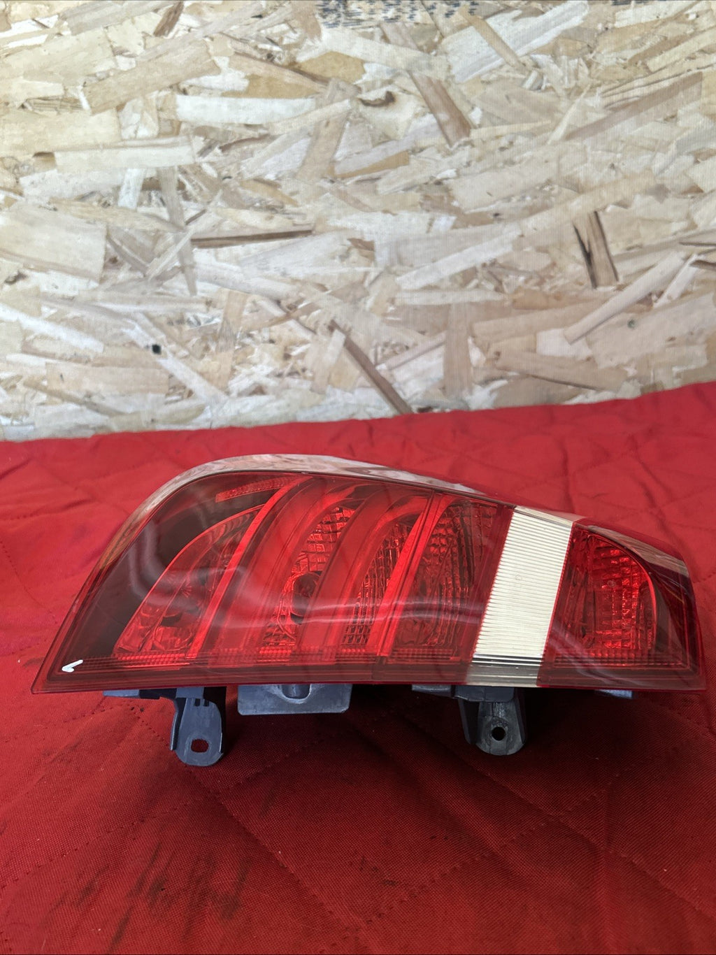 11-17 BMW X3 F25 Rear Left Driver LH Side Outer Tail Light Lamp OEM 7220241