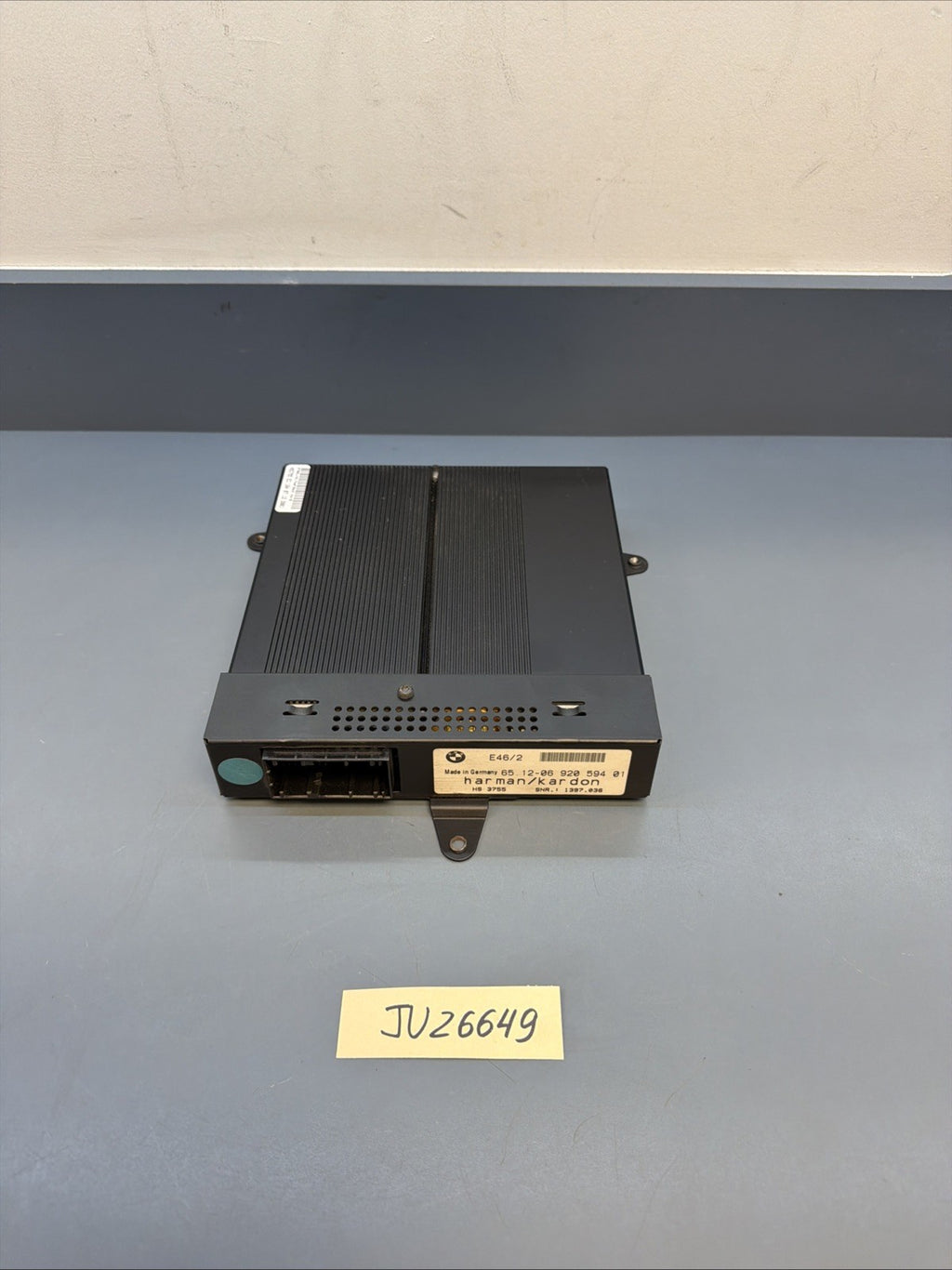 BMW 2001-2006 E46 RADIO AUDIO AMPLIFIER AMP OEM 6920594