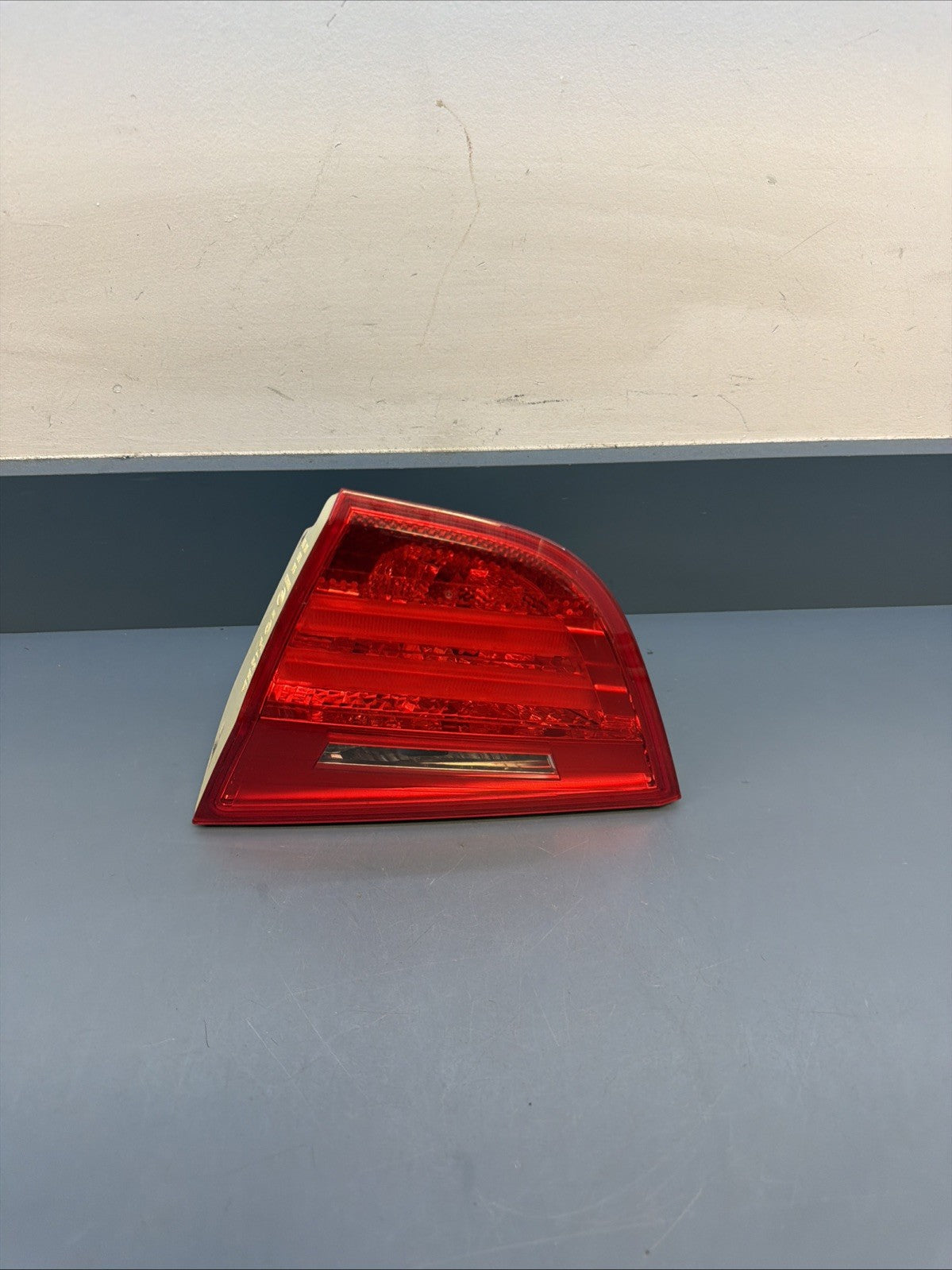 2009-11 BMW E90 LCI 3 Series Right Passenger Inner Trunk Tail Light 7289428 OEM