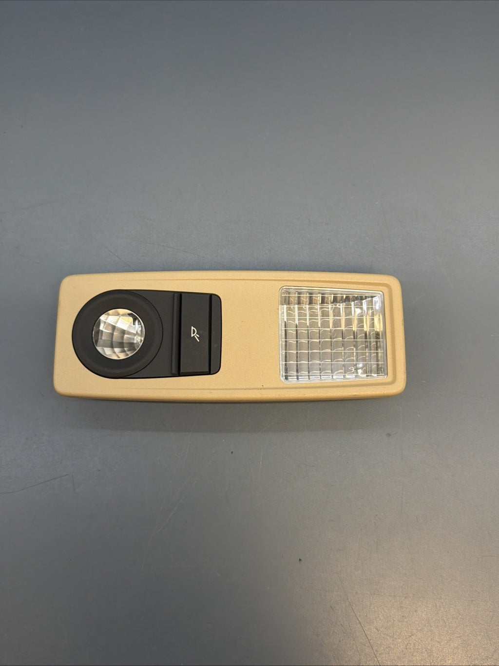 BMW X3 ROOF LIGHT INTERIOR REAR LEFT PASSENGER SIDE 9215621 F25 BEIGE