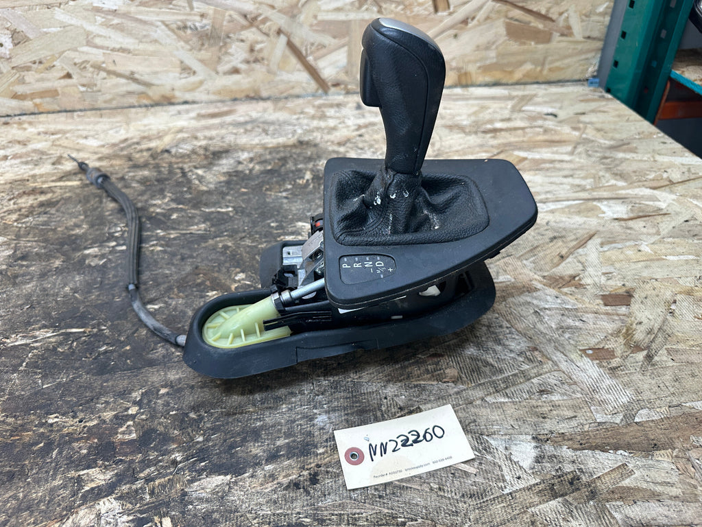 BMW 2006-2013 E90 AUTOMATIC TRANSMISSION GEAR SELECTOR/SHIFTER OEM 7603763