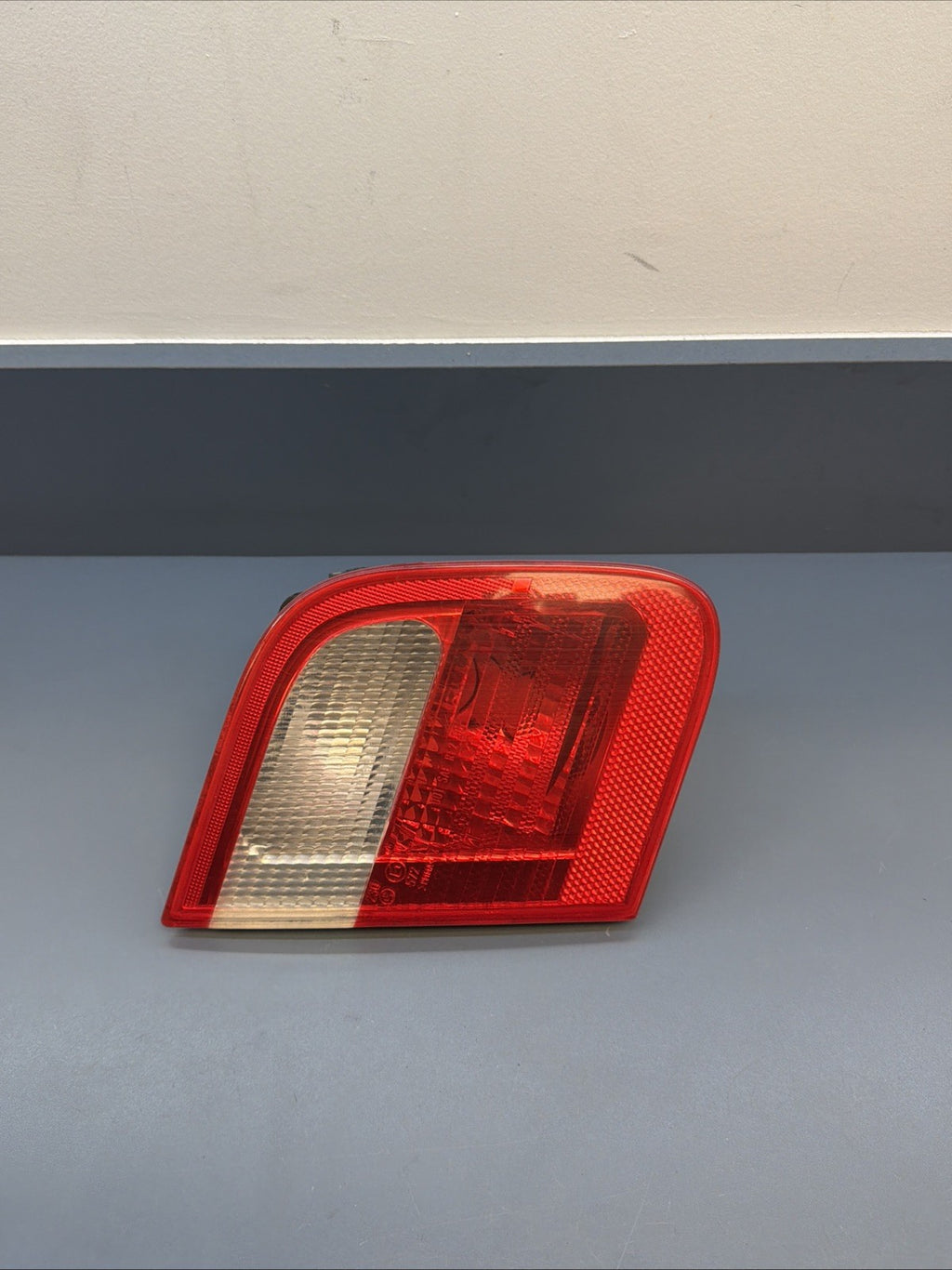 2000-2001 BMW E46 328 Left Driver LH Side Inner Tail Light Oem SEDAN 8364923