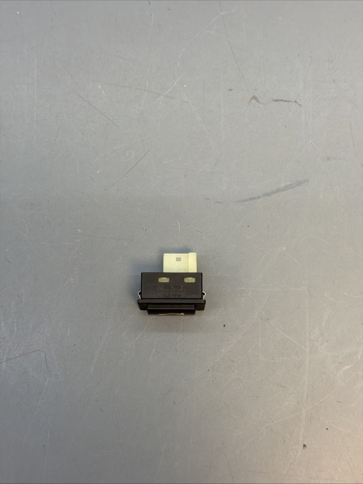 2004-2013 BMW 3-SERIES 5-SERIES Trunk Release Unlock Switch Button 6921846 OEM
