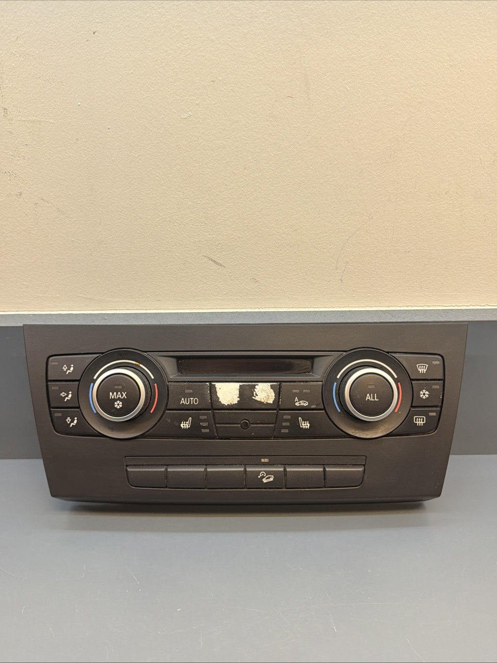 BMW X1 E84 E90 E91 E92 Climate Control Panel A/C Air Condition Module 9242409