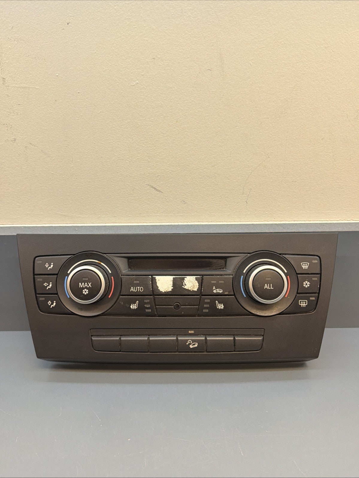BMW X1 E84 E90 E91 E92 Climate Control Panel A/C Air Condition Module 9242409