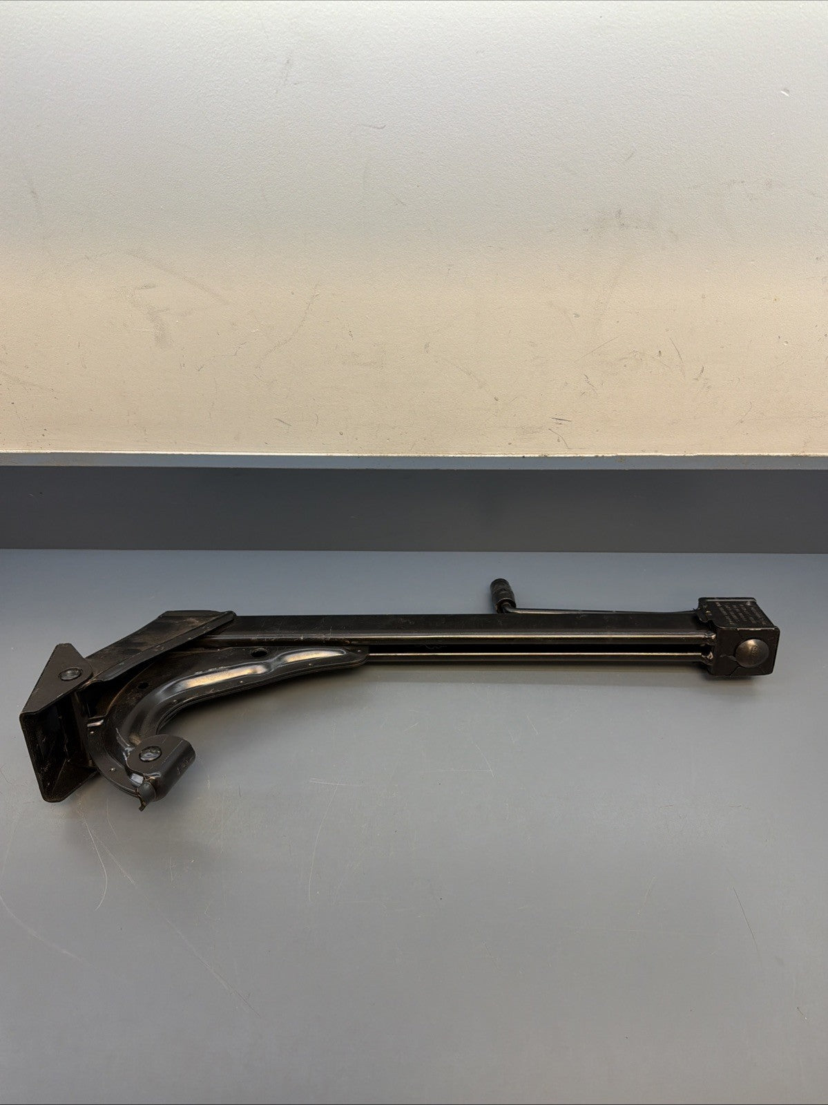90-95 Bmw E34 5 Series Spare Tire Emergency Wheel Lifting Jack Oem 1092414