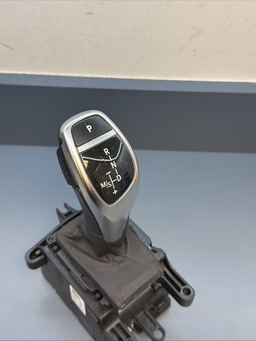 2011-17 BMW X3 X4 528 750 F10 F25 F26 Transmission Floor Shifter 10099975 OEM