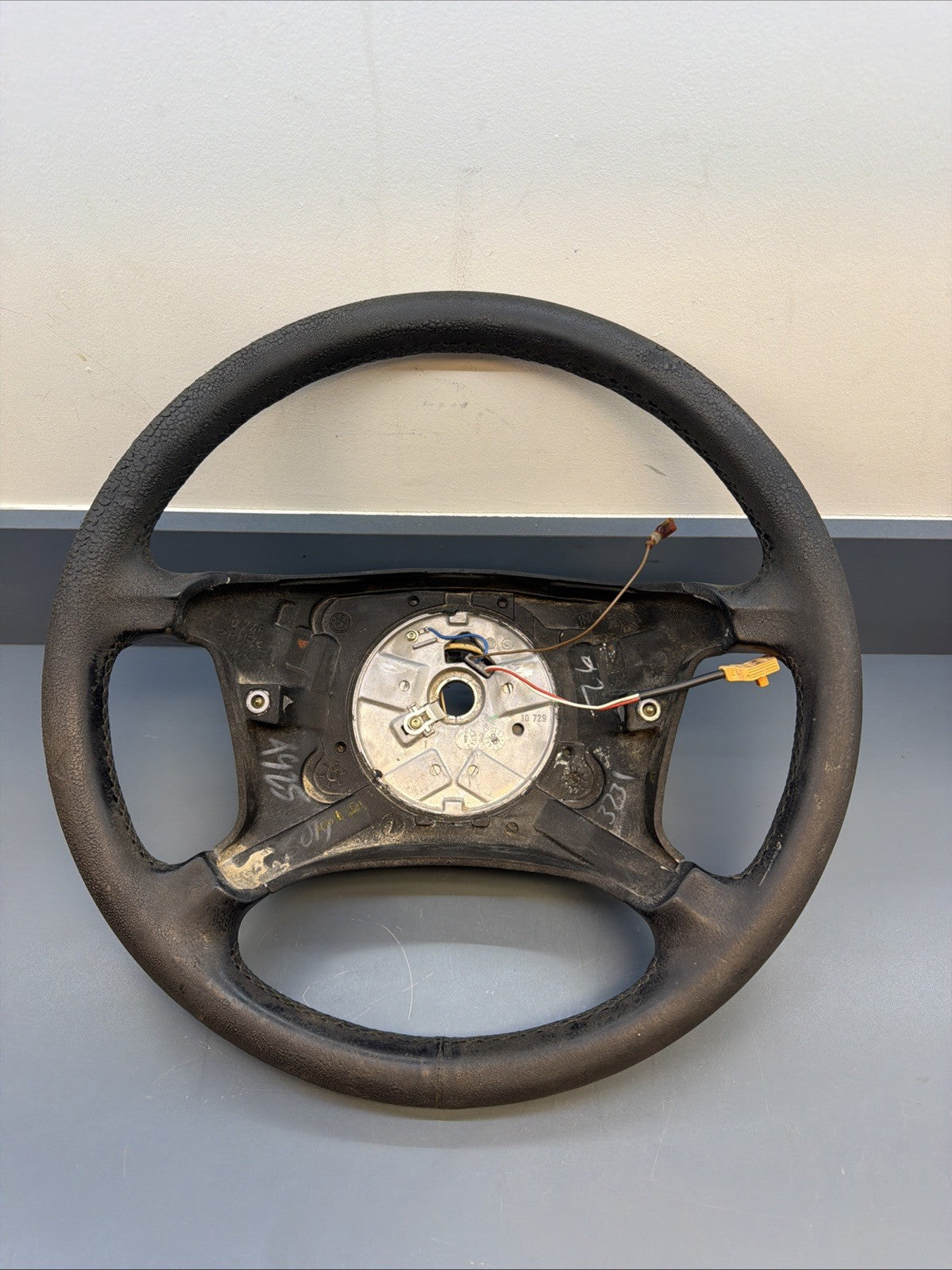 95-99 BMW E36 3-Series Z3 Factory 4-Spoke Standard Leather Steering Wheel OEM