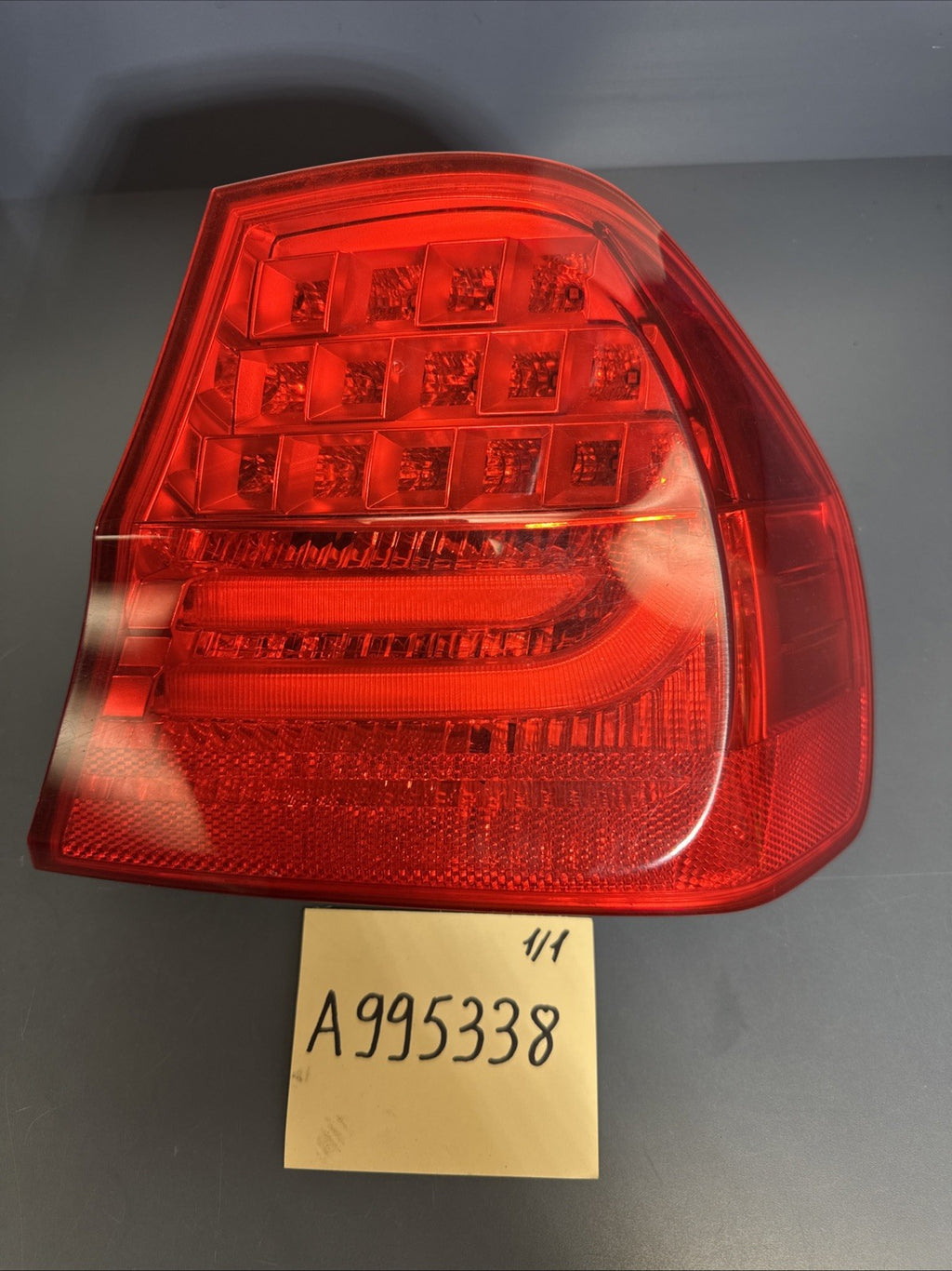 2009-2011 BMW 328i Xdrive Right Side Outer Tail Light Taillight 7289430 OEM
