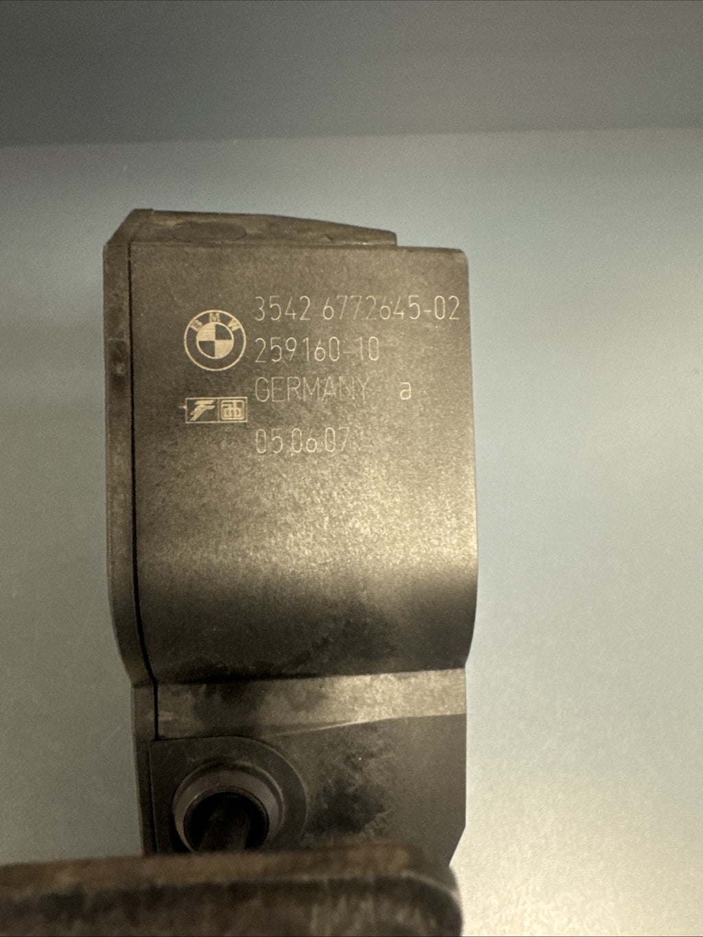 04-10 BMW E60 E61 528i 530i 550i Gas Accelerator Pedal OEM 6772645