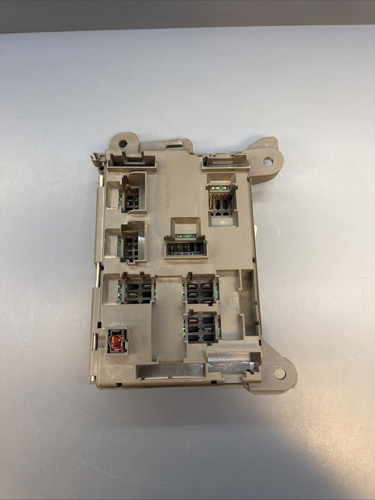 2007-2013 BMW X5 E70 E71 X6 POWER DISTRIBUTION FUSE RELAY BOX 693168704 OEM