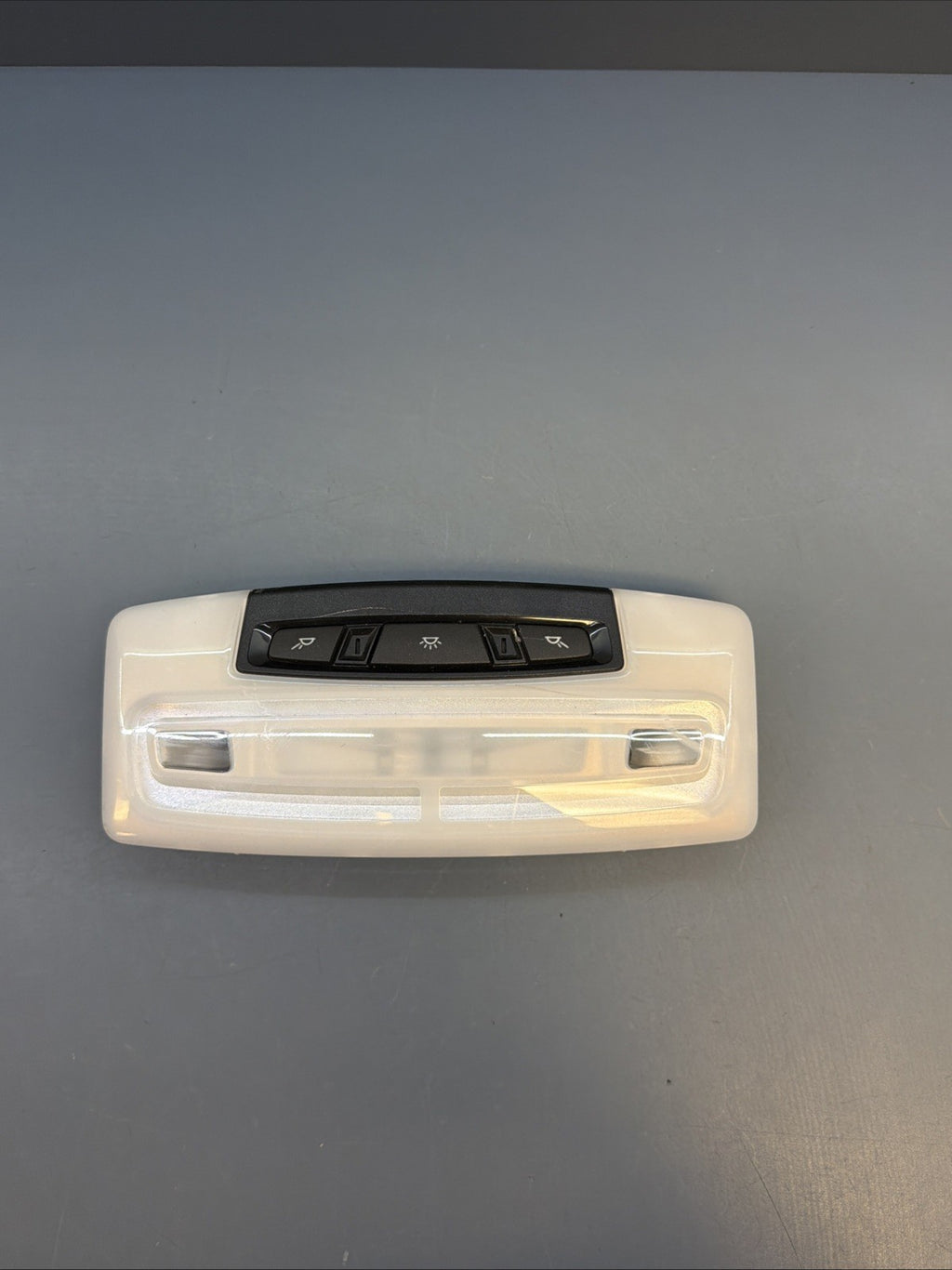 BMW F30 2012-2019 REAR OVERHEAD DOME LIGHT SWITCH OEM 179349-00