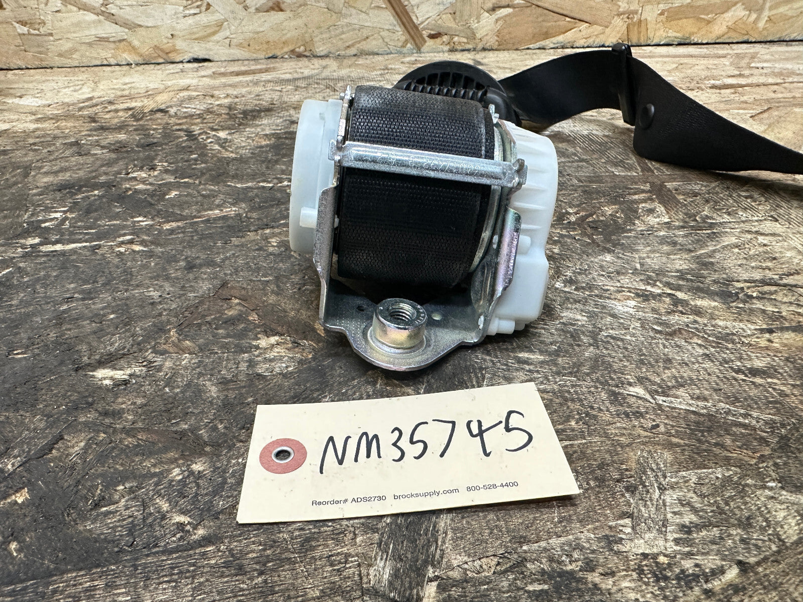 BMW 2006-2012 E90 DRIVER SIDE SEATBELT RETRACTOR ASSEMBLY BLACK OEM 34006653